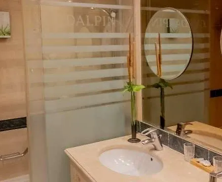 Ξενοδοχείο Guadalpin 5*