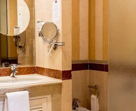 Hotel Guadalpin 5*